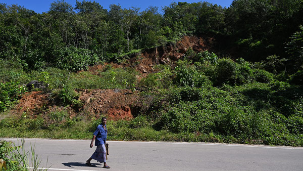 Sri Lanka: Manorathna Pushes Back Against Landslides